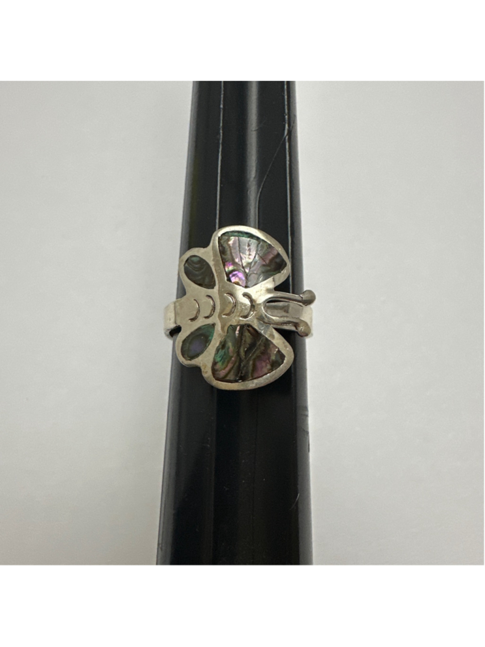 Women's Unbranded Butterfly Ring in Silver and Abalone Shell